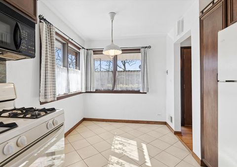 Tiny photo for 1473 Edgewood Road, Lake Forest, IL 60045 (MLS # 12504907)