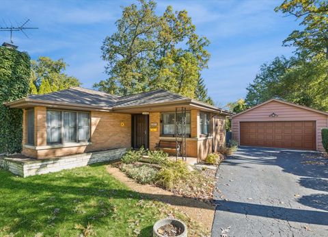 Tiny photo for 1473 Edgewood Road, Lake Forest, IL 60045 (MLS # 12504907)