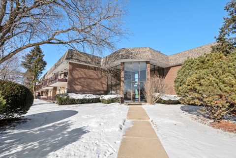 Photo of 3N550 Crown Road #2, Elmhurst, IL 60126 (MLS # 12552806)