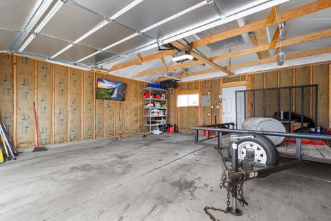 Tiny photo for 3324 Lynwood Avenue, South Chicago Heights, IL 60411 (MLS # 12569436)