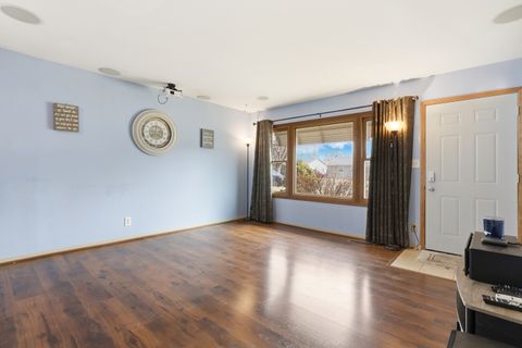 Tiny photo for 3324 Lynwood Avenue, South Chicago Heights, IL 60411 (MLS # 12569436)