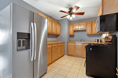 Tiny photo for 3324 Lynwood Avenue, South Chicago Heights, IL 60411 (MLS # 12569436)