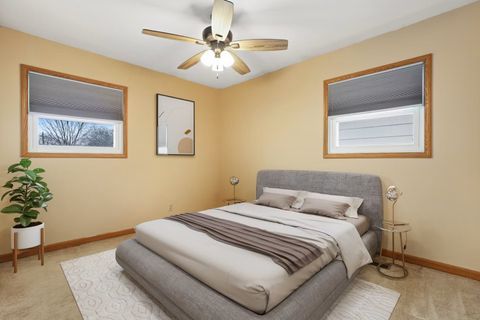 Tiny photo for 3324 Lynwood Avenue, South Chicago Heights, IL 60411 (MLS # 12569436)