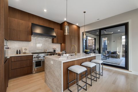 Tiny photo for 1915 N Wood Street, Chicago, IL 60622 (MLS # 12591495)