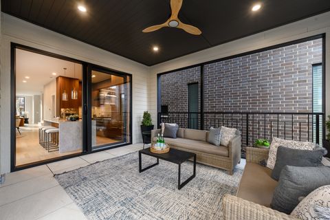 Tiny photo for 1915 N Wood Street, Chicago, IL 60622 (MLS # 12591495)