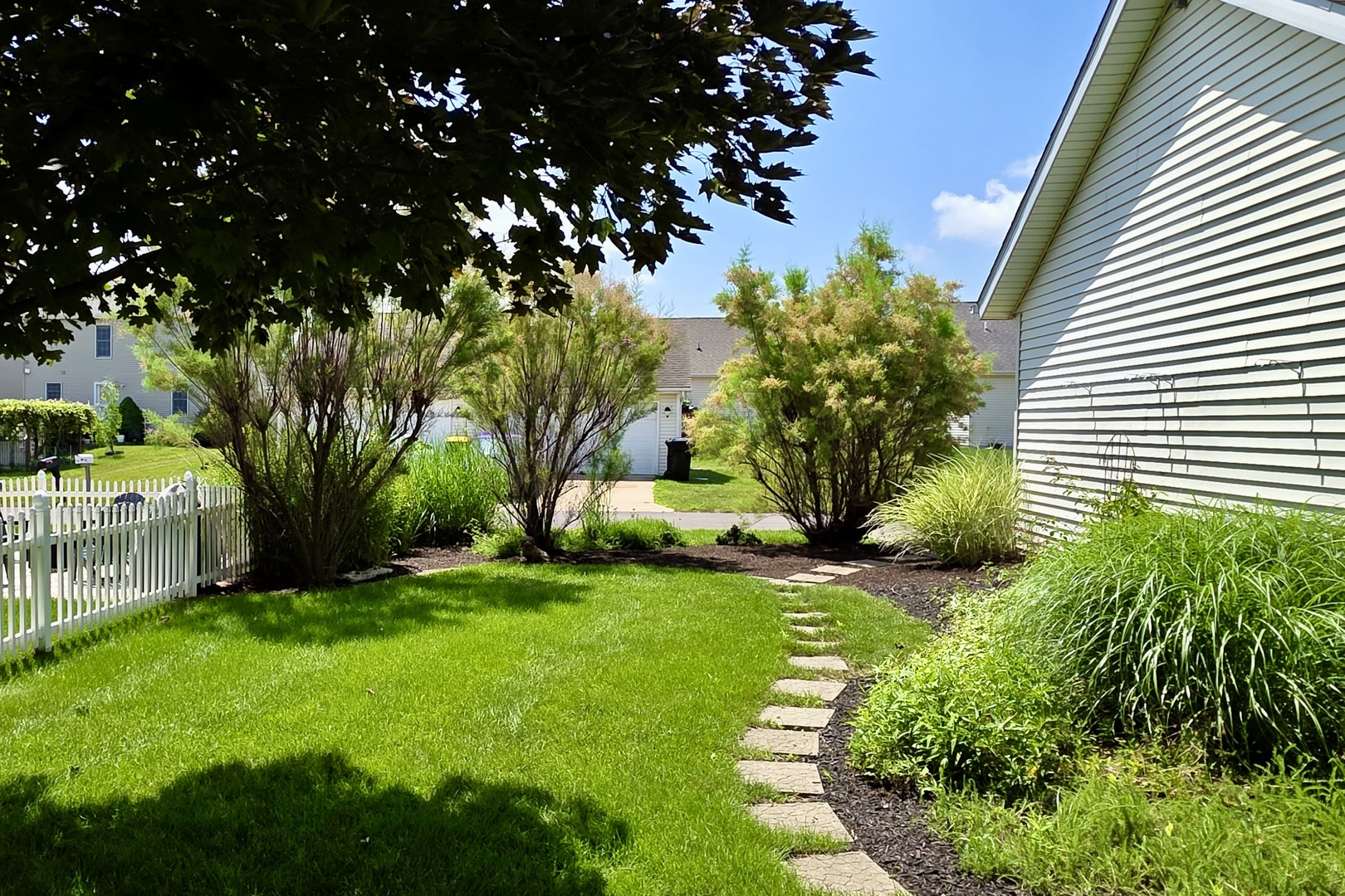 1103 Perry Lane