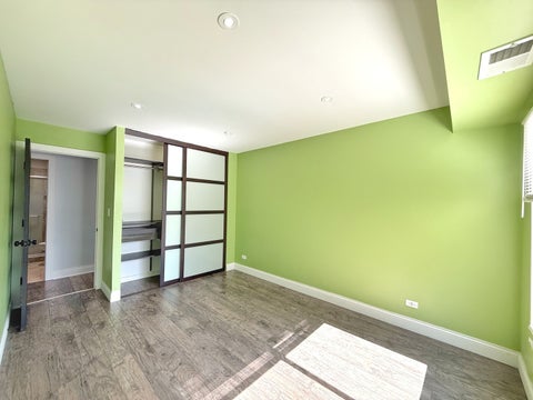 Tiny photo for 502 W Huntington Commons Road #438, Mount Prospect, IL 60056 (MLS # 12759904)
