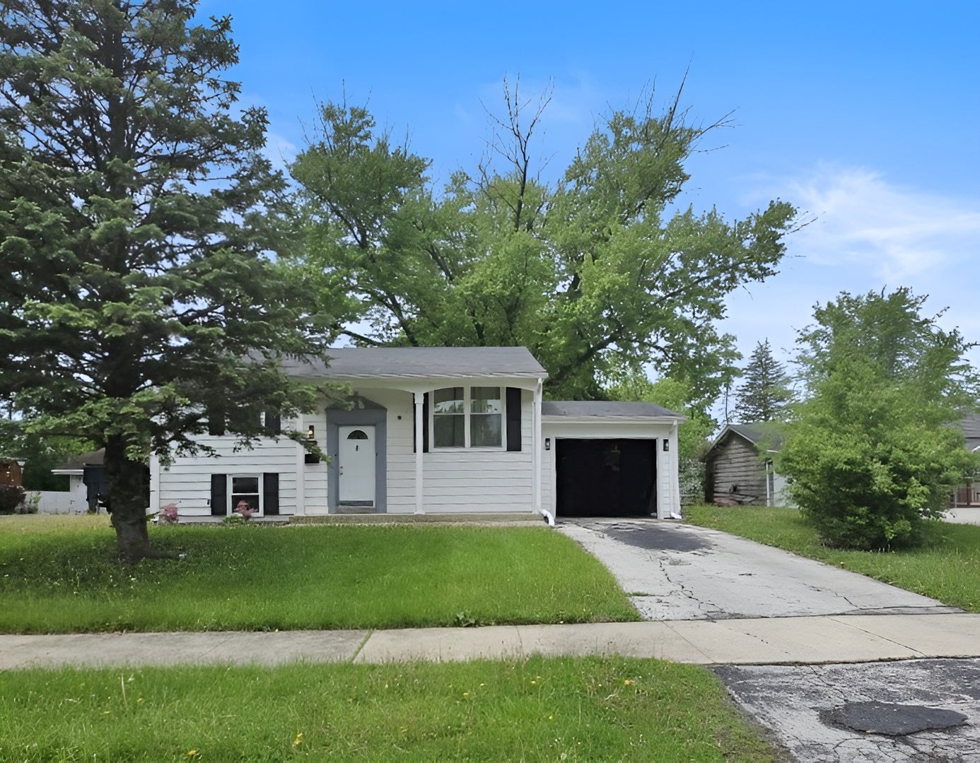 40 S Sycamore Lane