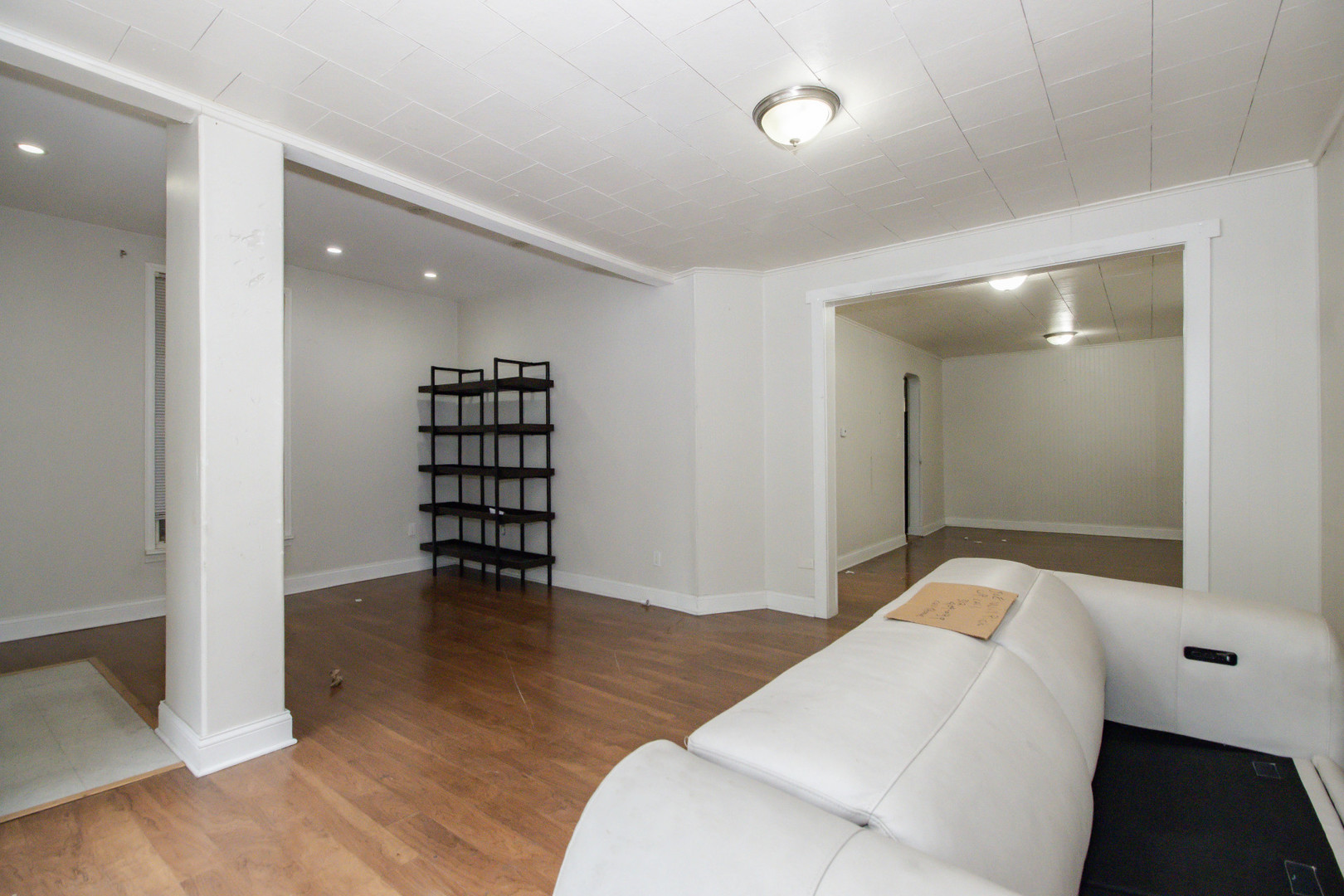 2244 W IRVING PARK Road
