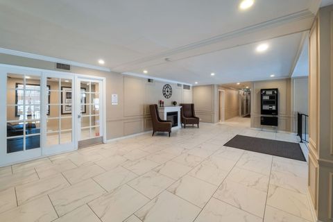 Tiny photo for 2909 N Sheridan Road #1703, Chicago, IL 60657 (MLS # 12674823)