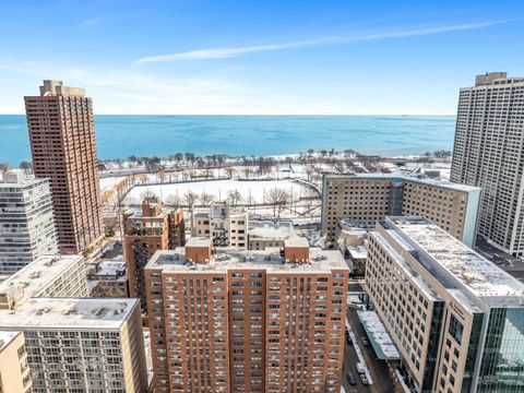 Tiny photo for 2909 N Sheridan Road #1703, Chicago, IL 60657 (MLS # 12674823)