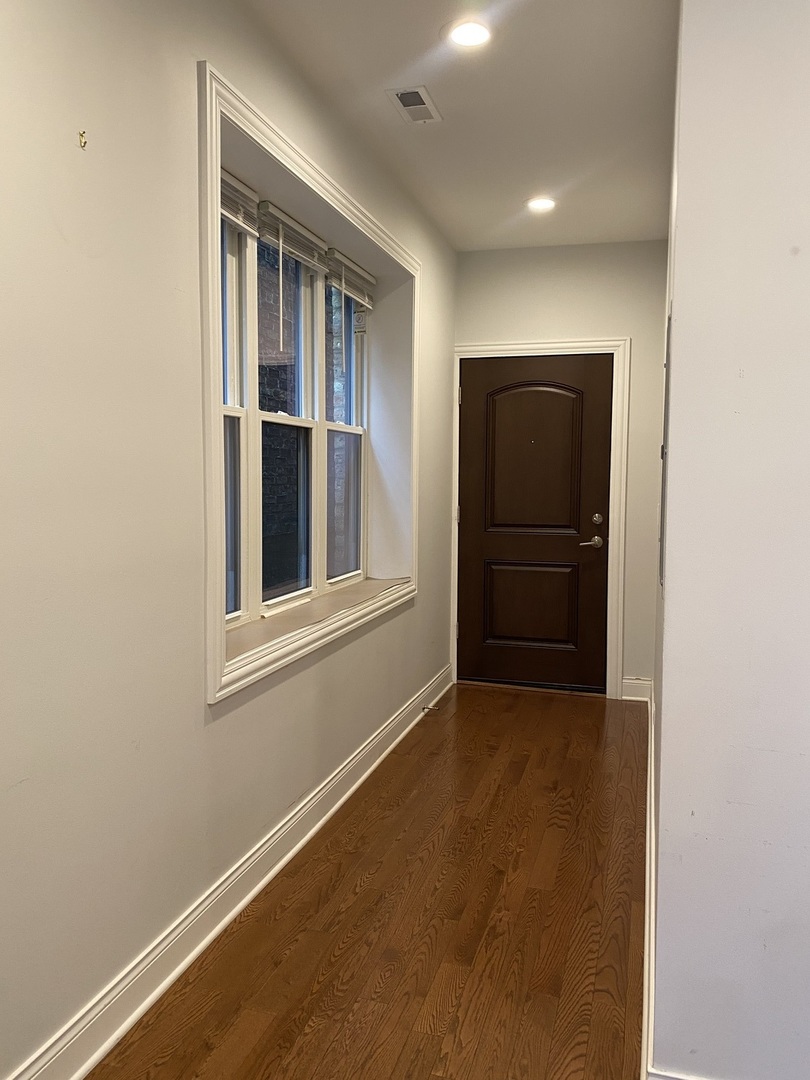 1111 N Ashland Avenue 2R