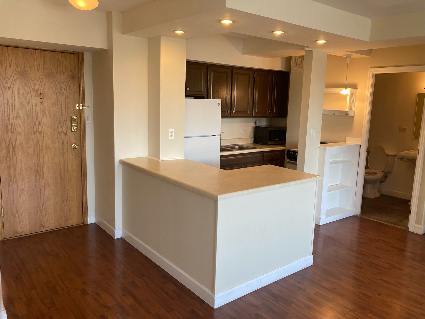 4180 N Marine Drive 606