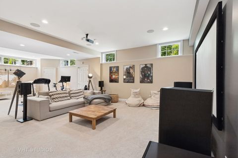 Tiny photo for 301 Belle Foret Drive, Lake Bluff, IL 60044 (MLS # 12577407)