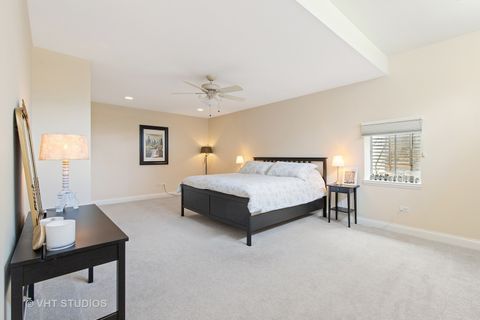 Tiny photo for 301 Belle Foret Drive, Lake Bluff, IL 60044 (MLS # 12577407)