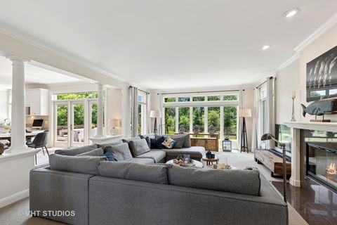 Tiny photo for 301 Belle Foret Drive, Lake Bluff, IL 60044 (MLS # 12577407)