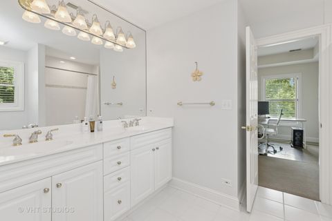 Tiny photo for 301 Belle Foret Drive, Lake Bluff, IL 60044 (MLS # 12577407)