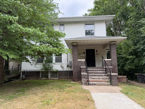 Tiny photo for 608 W Main Street, Carbondale, IL 62901 (MLS # 12710057)