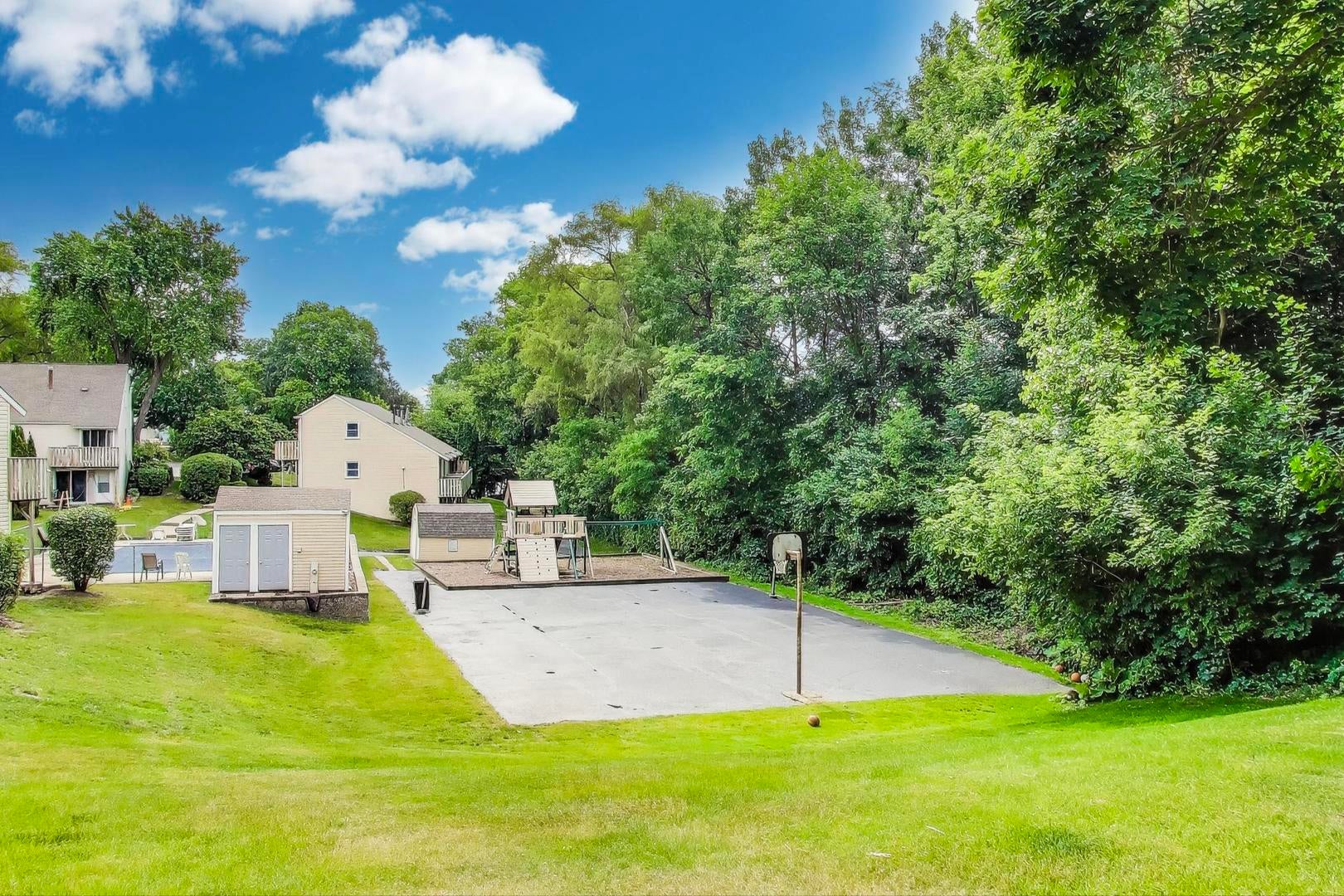 127 Forest Avenue A