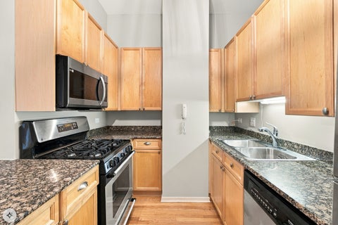 Tiny photo for 1201 W Adams Street #510, Chicago, IL 60607 (MLS # 12771717)