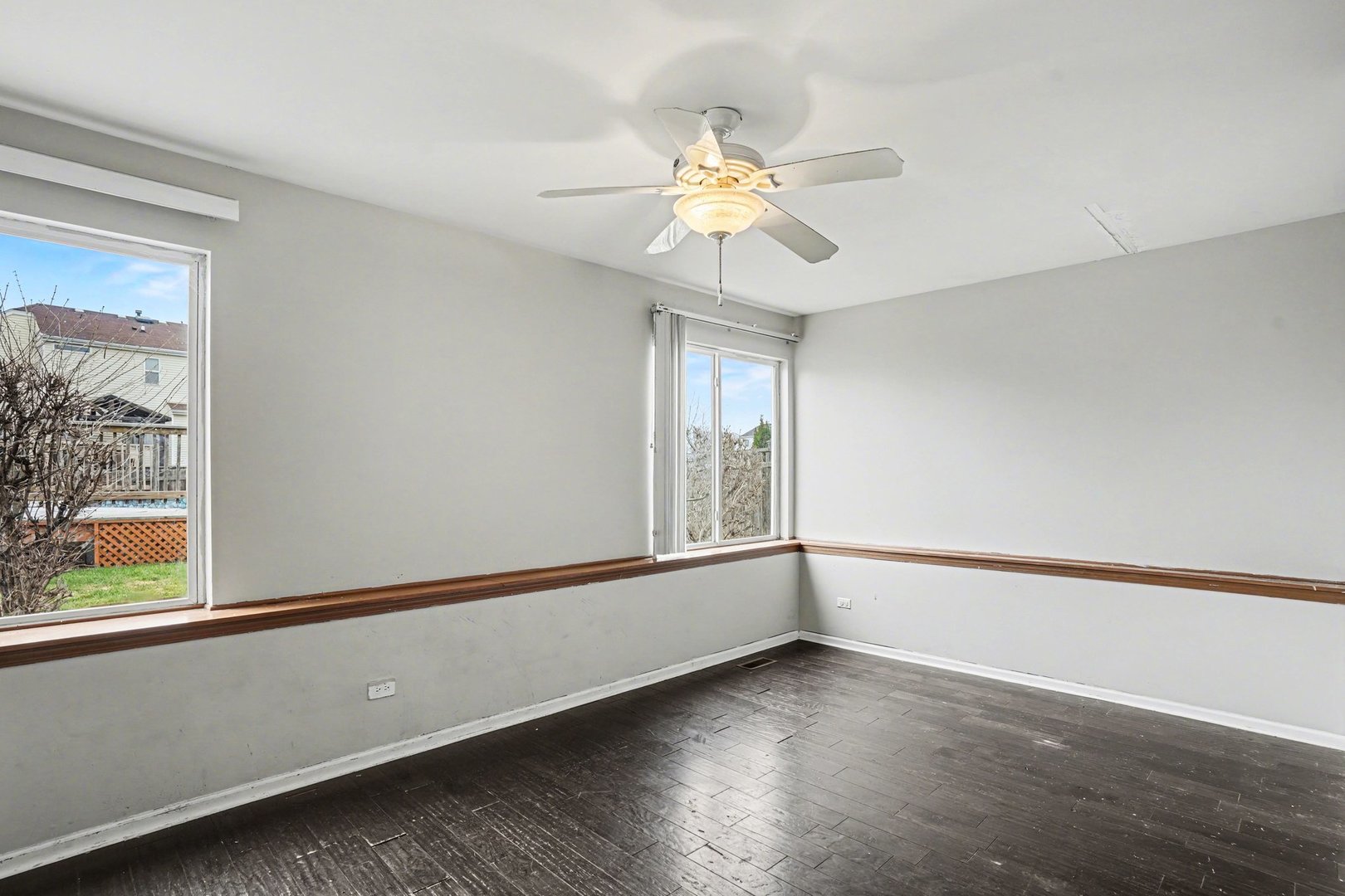 909 Mission Boulevard