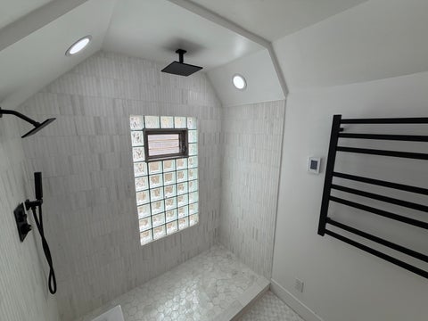 Tiny photo for 1448 W Glenlake Avenue, Chicago, IL 60660 (MLS # 12695686)
