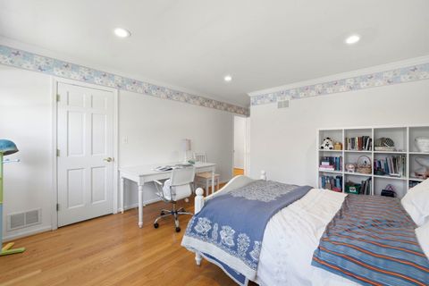 Tiny photo for 5 Middlebury Lane, Lincolnshire, IL 60069 (MLS # 12626598)