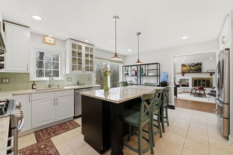 Tiny photo for 5 Middlebury Lane, Lincolnshire, IL 60069 (MLS # 12626598)