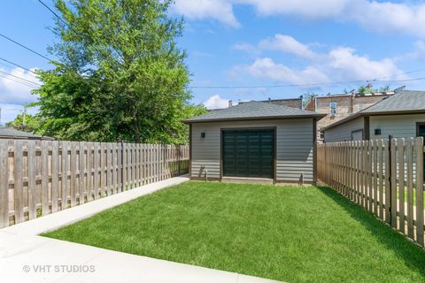 Tiny photo for 4915 S Martin Luther King Drive, Chicago, IL 60615 (MLS # 12438038)