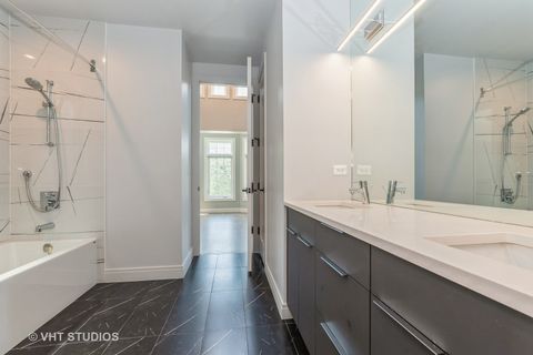 Tiny photo for 4915 S Martin Luther King Drive, Chicago, IL 60615 (MLS # 12438038)