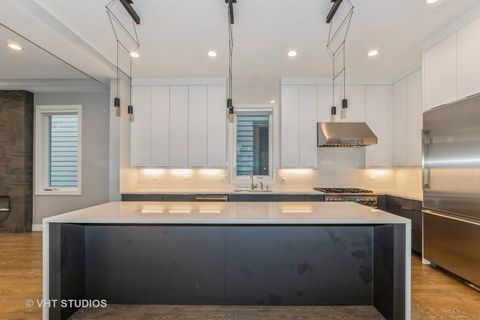 Tiny photo for 4915 S Martin Luther King Drive, Chicago, IL 60615 (MLS # 12438038)