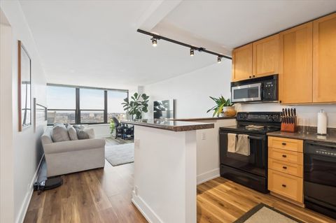 Tiny photo for 1560 N Sandburg Terrace #2207J, Chicago, IL 60610 (MLS # 12614154)