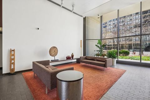 Tiny photo for 1560 N Sandburg Terrace #2207J, Chicago, IL 60610 (MLS # 12614154)