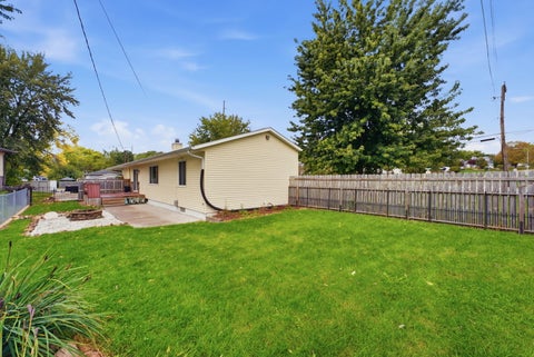 Tiny photo for 3775 29th Street, Bettendorf, IA 52722 (MLS # 12786934)