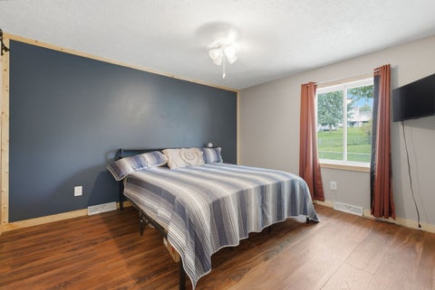Tiny photo for 3775 29th Street, Bettendorf, IA 52722 (MLS # 12786934)