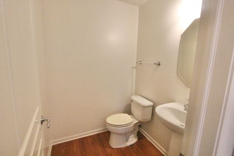 Tiny photo for 2711 Neubauer Circle, Lindenhurst, IL 60046 (MLS # 12536822)