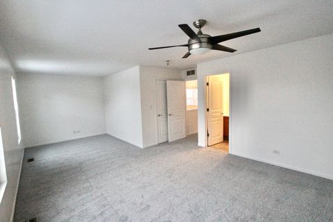 Tiny photo for 2711 Neubauer Circle, Lindenhurst, IL 60046 (MLS # 12536822)