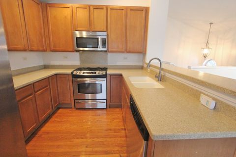 Tiny photo for 2711 Neubauer Circle, Lindenhurst, IL 60046 (MLS # 12536822)