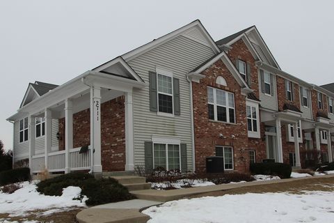 Photo of 2711 Neubauer Circle, Lindenhurst, IL 60046 (MLS # 12536822)