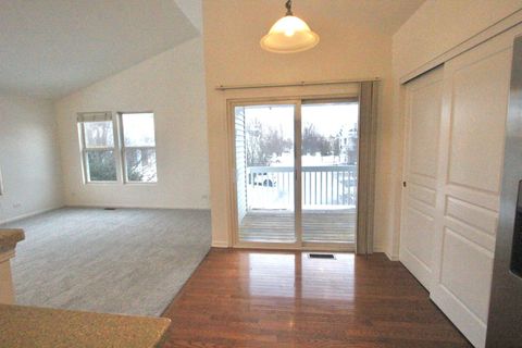 Tiny photo for 2711 Neubauer Circle, Lindenhurst, IL 60046 (MLS # 12536822)