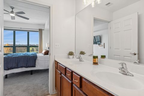 Tiny photo for 6420 Double Eagle Drive #403, Woodridge, IL 60517 (MLS # 12480976)