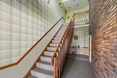 Tiny photo for 3 Creekside Circle #B, Elgin, IL 60123 (MLS # 12776258)