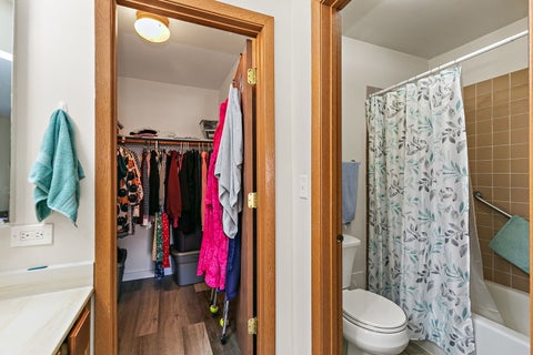 Tiny photo for 3 Creekside Circle #B, Elgin, IL 60123 (MLS # 12776258)