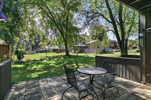 Tiny photo for 3 Creekside Circle #B, Elgin, IL 60123 (MLS # 12776258)
