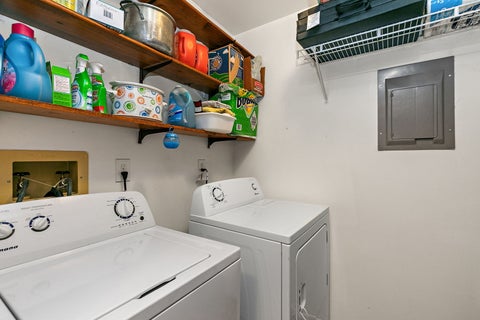 Tiny photo for 3 Creekside Circle #B, Elgin, IL 60123 (MLS # 12776258)