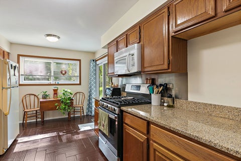 Tiny photo for 3 Creekside Circle #B, Elgin, IL 60123 (MLS # 12776258)
