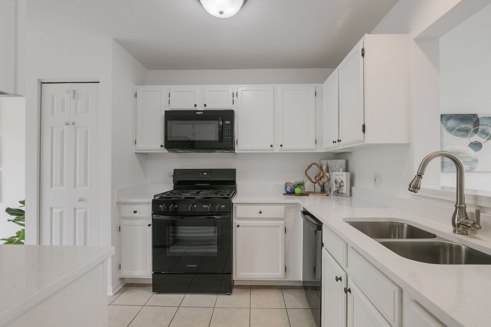 250 Wellington Circle