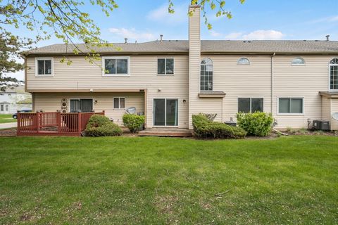 Tiny photo for 250 Wellington Circle, Gurnee, IL 60031 (MLS # 12629069)