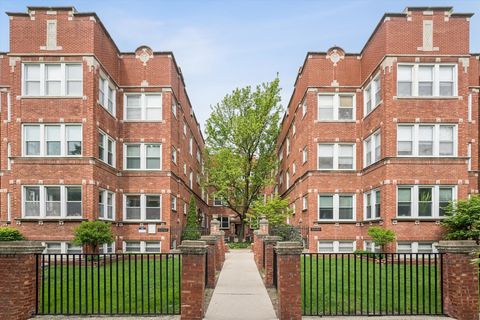 Photo of 4448 N Beacon Street #3, Chicago, IL 60640 (MLS # 12638893)
