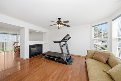 Tiny photo for 1758 Edith Lane, Aurora, IL 60504 (MLS # 12605484)